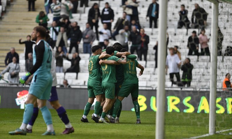 Bursaspor Kulübü: “Şehrin takımını yalnız bırakma”
