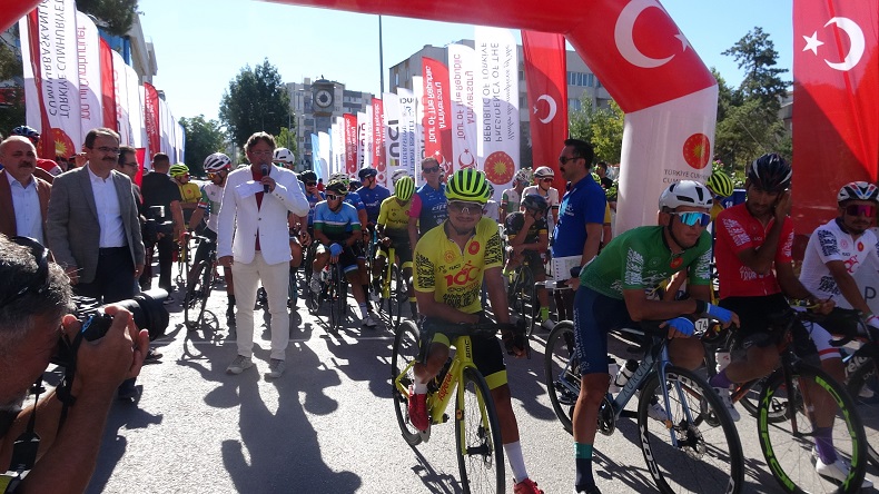 100. Yıl Cumhuriyet Bisiklet Turu’nun Çankırı-Ankara etabı başladı