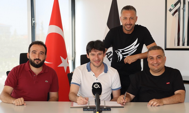 Altay, İbrahim Akın’la yollarını ayırdı