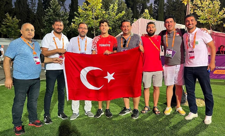 Erdem Tilki, 20 Yaş Altı Avrupa Atletizm Şampiyonası’nda üçüncü oldu