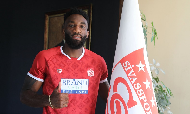 Aaron Appindangoye 1 yıl daha Sivasspor’da
