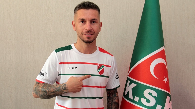 Adem Büyük, resmen Karşıyaka’da