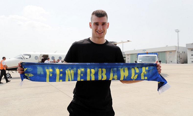 Dominik Livakovic, Fenerbahçe için İstanbul’da