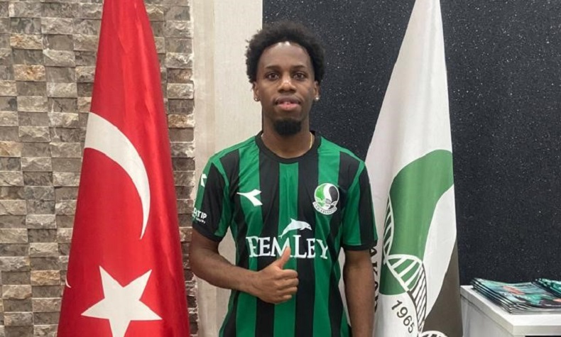 Sakaryaspor, Nsana Simon’u kadrosuna kattı