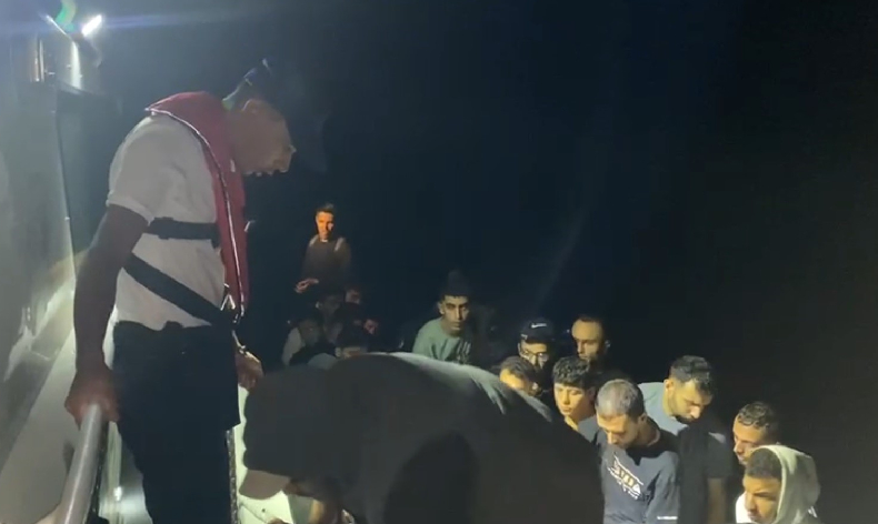 Bodrum’da 51 düzensiz göçmen kurtarıldı