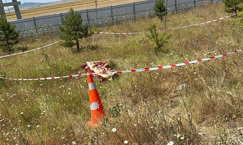 Kaza yaptı sağ çıktı, yardım isterken tır çarptı