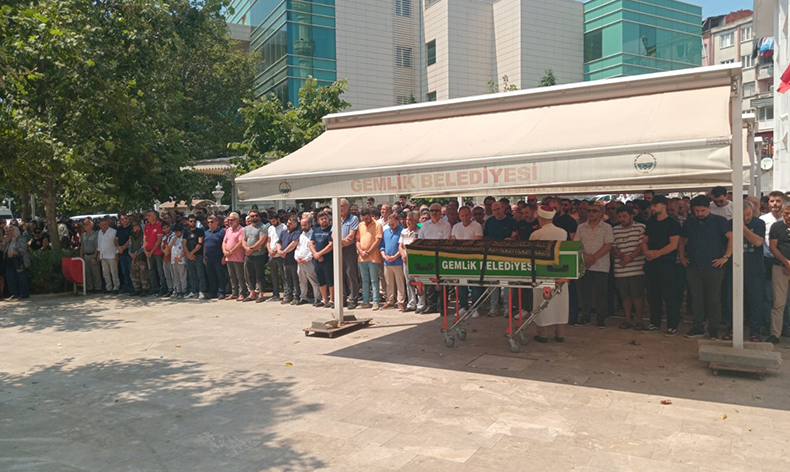 Genç Onur gözyaşları ile uğurlandı