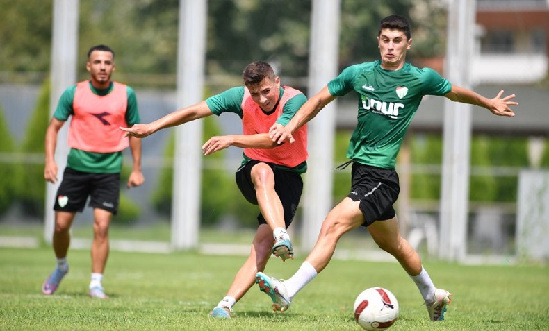 Bursaspor’da Karacabey Belediye Spor maçı hazırlıkları başladı