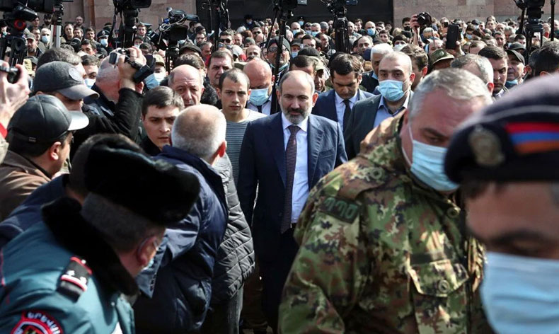 Ermenistan’da darbe girişimi