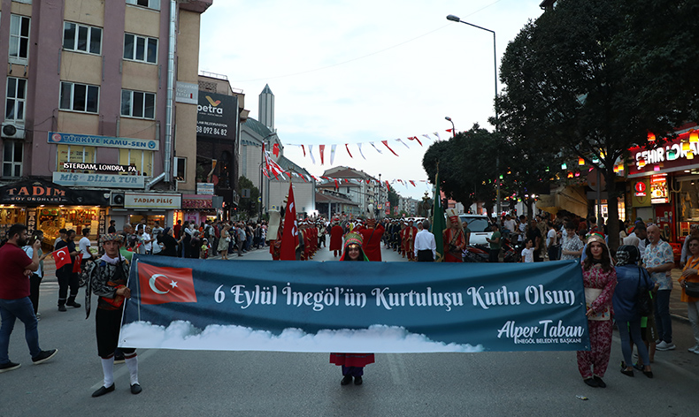 İnegöl’de Kurtuluş coşkusu yaşandı