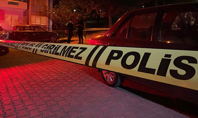 Otoparkta silahlı saldırıya uğrayan kişi hayatını kaybetti