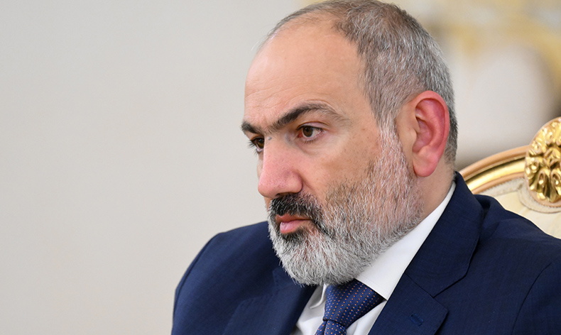 “Rusya’ya bağlı olmak bir hataydı”