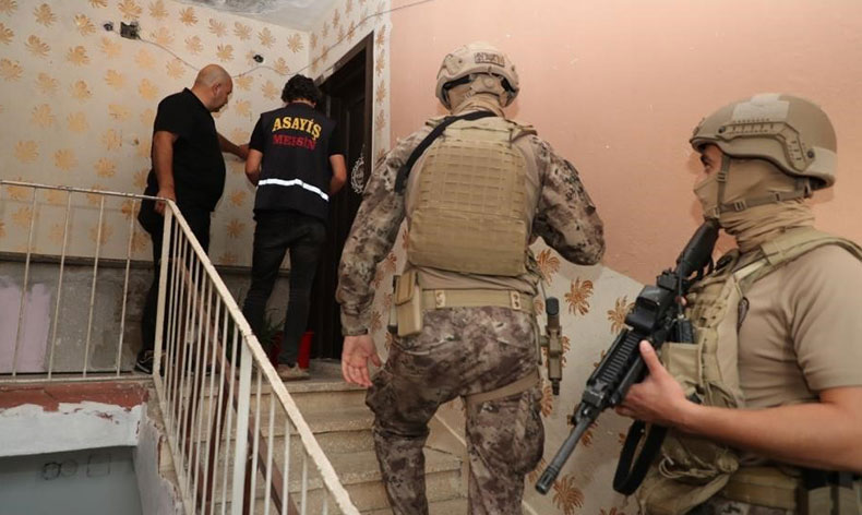 Depremzedeleri dolandıranlardan şüphelilerden 4’ü tutuklandı