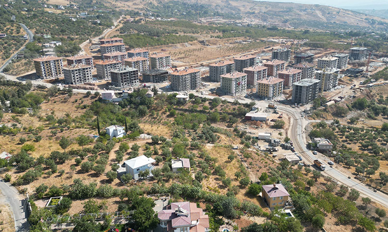 Depremzedelerin konutları tamamlanmak üzere