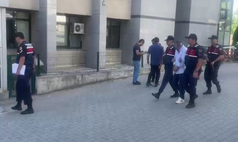 Kardeşinin kimliğiyle 5 yıl kaçtı