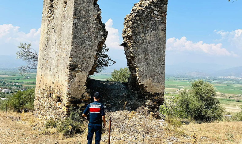 Jandarmadan ‘tarihi yapı’ nöbeti