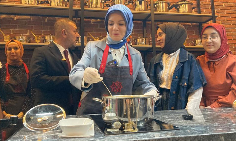 Bakan Göktaş, Gastro Akademi’yi ziyaret etti