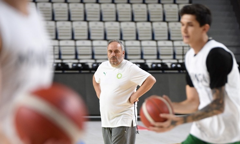Manisa Büyükşehir Belediyespor antrenmanlarını sürdürüyor
