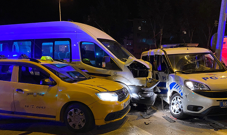3 araçta 3 polis yaralı
