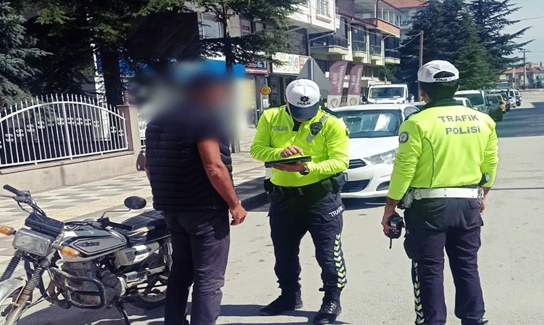 17 motosiklet trafikten men edildi