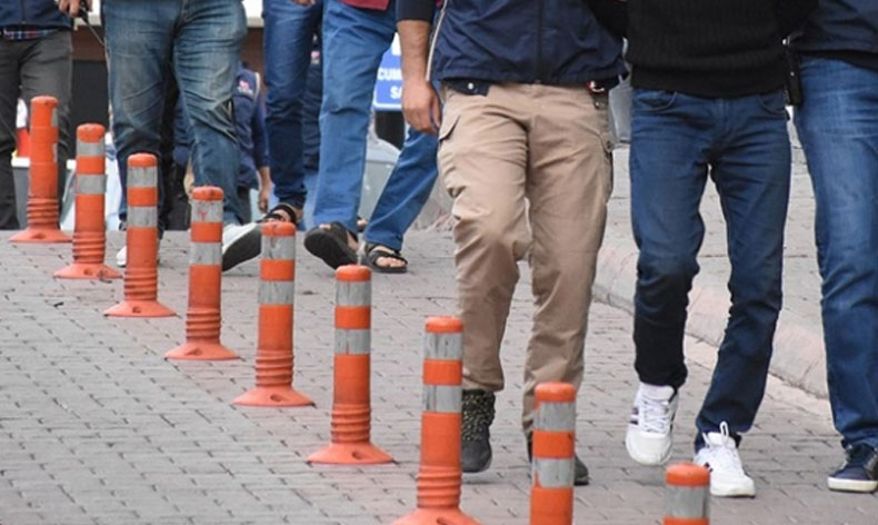 Bursa’da FETÖ operasyonu: 14 gözaltı