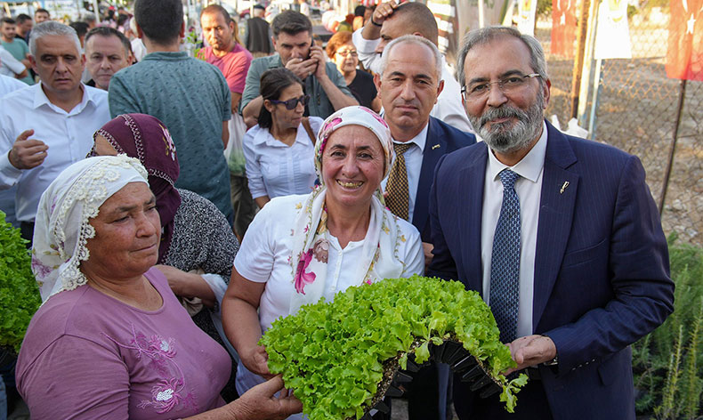 Tarsus’ta çiftçiye destek
