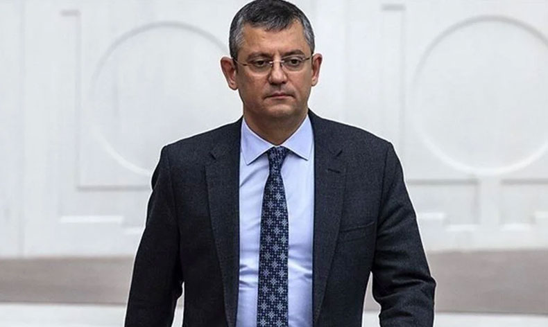 Görevi fiilen bıraktı
