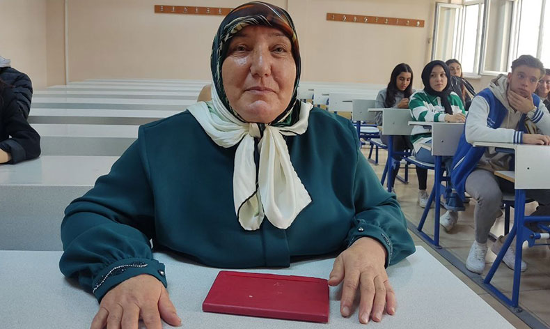 Ümmü Nine’nin üniversite hayali gerçek oldu