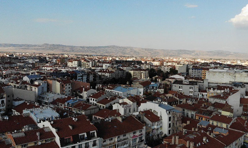 Ev arkadaşını bilinçsizce seçen öğrenciler dikkat