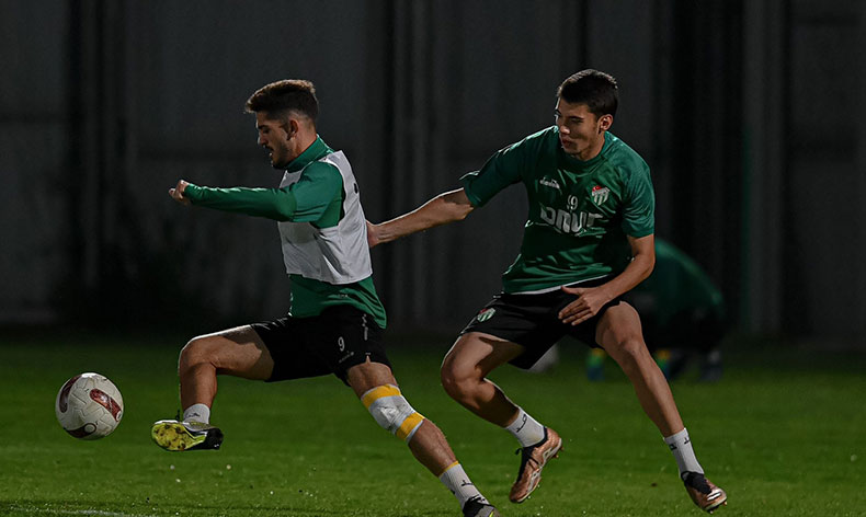 Bursaspor’da Gölcükspor maçı hazırlıkları tamamlandı