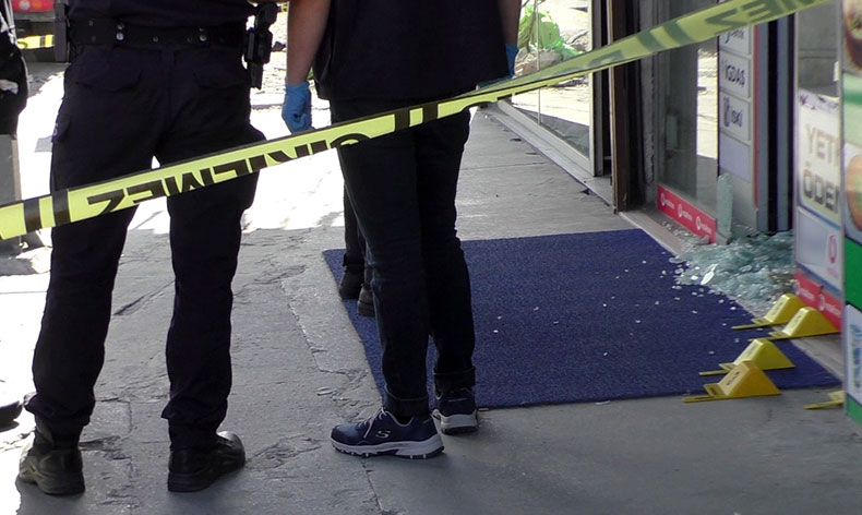 Sultangazi’de iş yerine silahlı saldırı