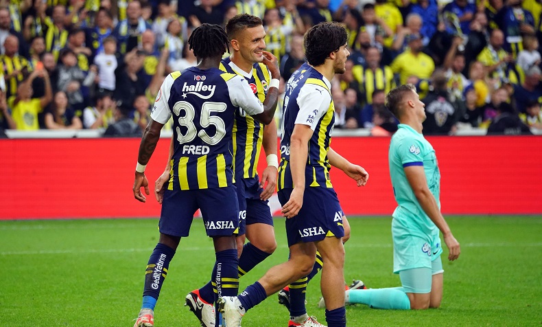 Dusan Tadic: “Şampiyon olmak için her şeyi yapmamız gerekiyor”