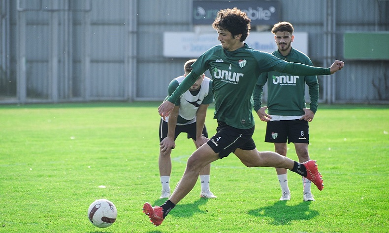Bursaspor’da tempo arttı