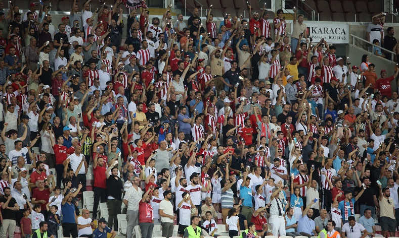 Sivasspor-Kasımpaşa maçının biletleri satışta
