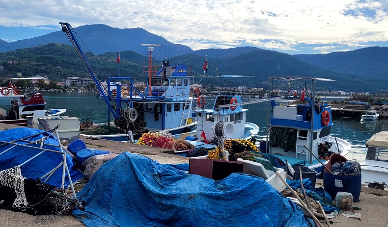 Deniz suyu soğumadı, balıklar havyarlarını bırakamadı