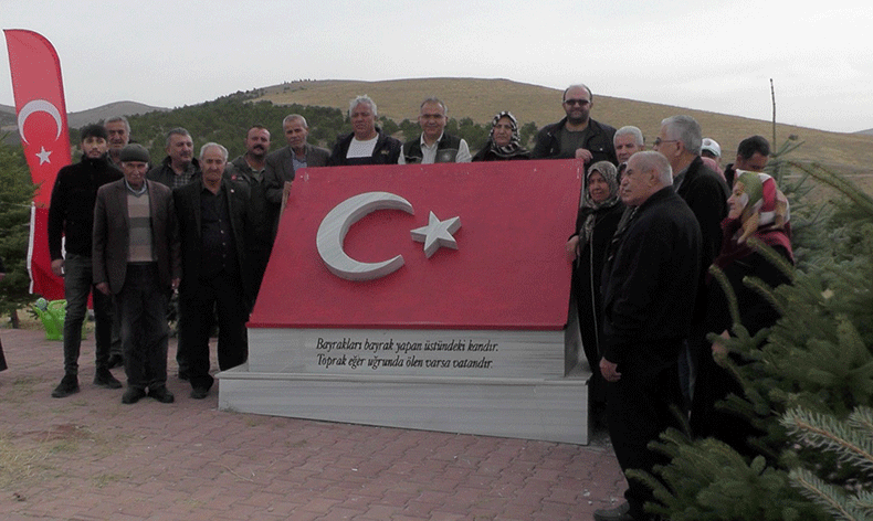 Şehitler Ormanı ağaçları yenilendi