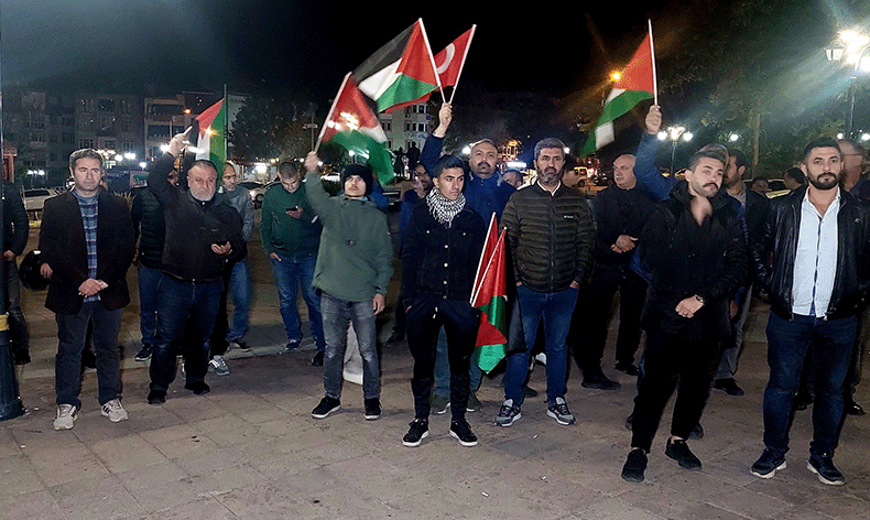 Gazze’deki vahşete tepkiler çığ gibi