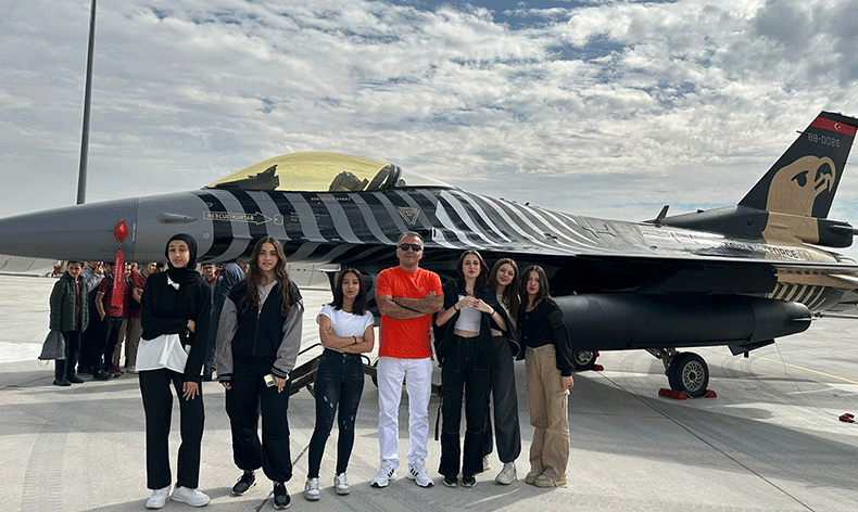 3. Ana Jet Üssü kapılarını öğrencilere açtı