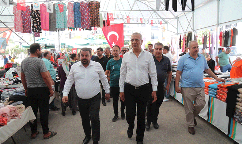 Mezitli’ye yeni semt pazarı açıldı