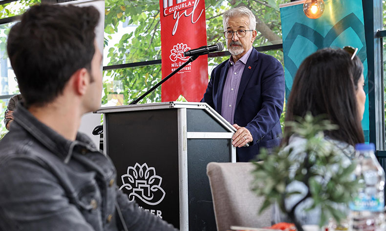 Turgay Erdem üniversite öğrencileriyle buluştu