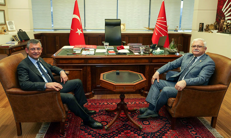 Deveciler ve Özgür Özel buluştu