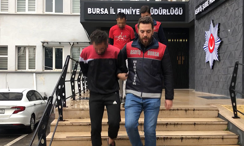 “Örümcek Adam” gibi tırmanıp hırsızlık yaptı