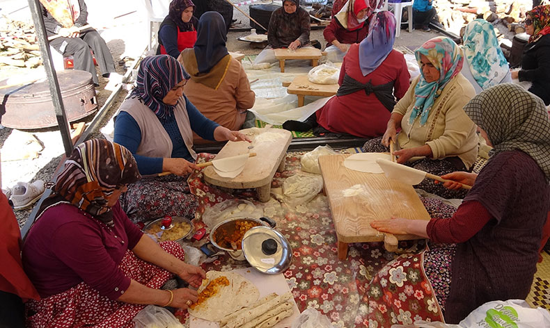 Filistin’e destek için “Hayır Çarşısı”
