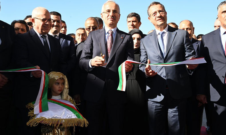 Ulaştırma ve Altyapı Bakanı Uraloğlu Cezayir’de