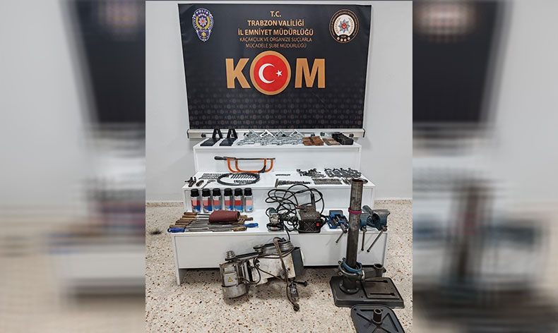 Araçtan adeta silah atölyesi çıktı