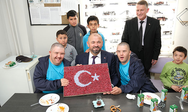 Orhaneli Belediyesi yüreklere dokunmaya devam ediyor