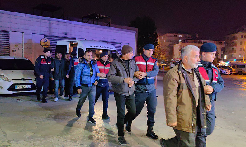 İnegöl Jandarması 5 kaçak şahsı yakaladı
