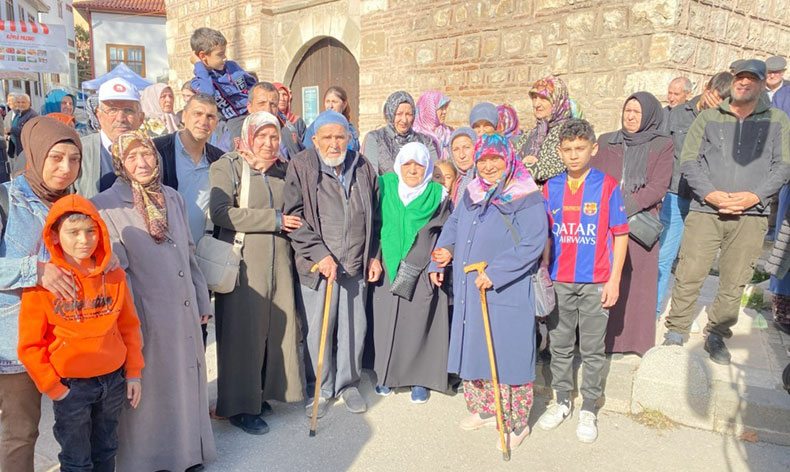 Bilecik’ten bir kafile umreye uğurlandı