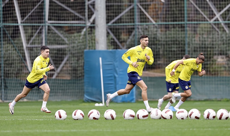 Fenerbahçe’de Trabzonspor maçı hazırlıkları devam etti