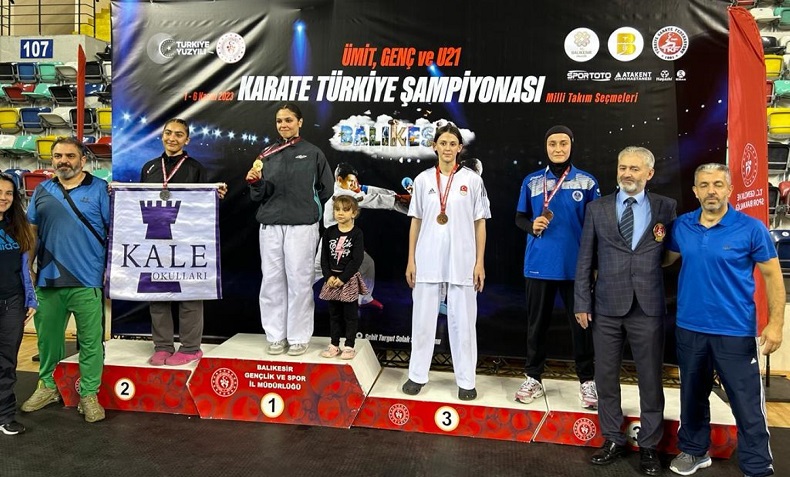 Karate Şampiyonasında Kağıtspor rüzgarı